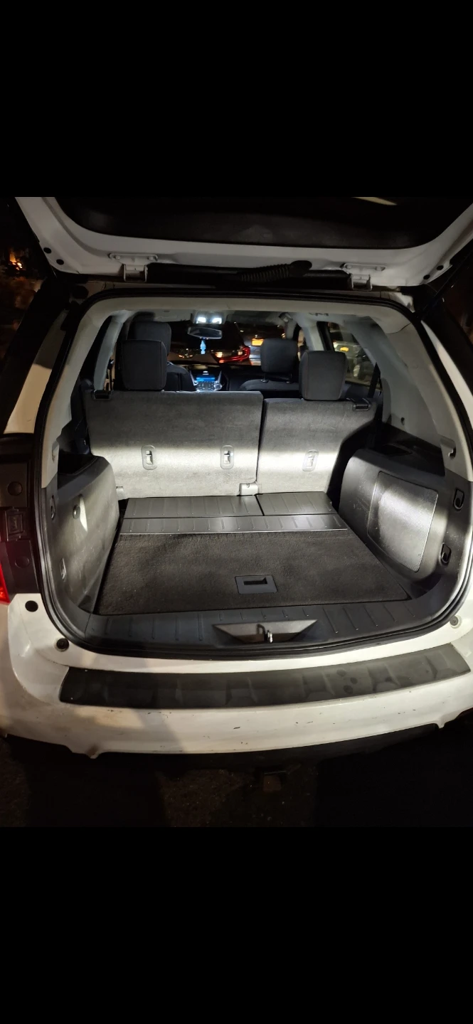 White Chevrolet Equinox - photo 2