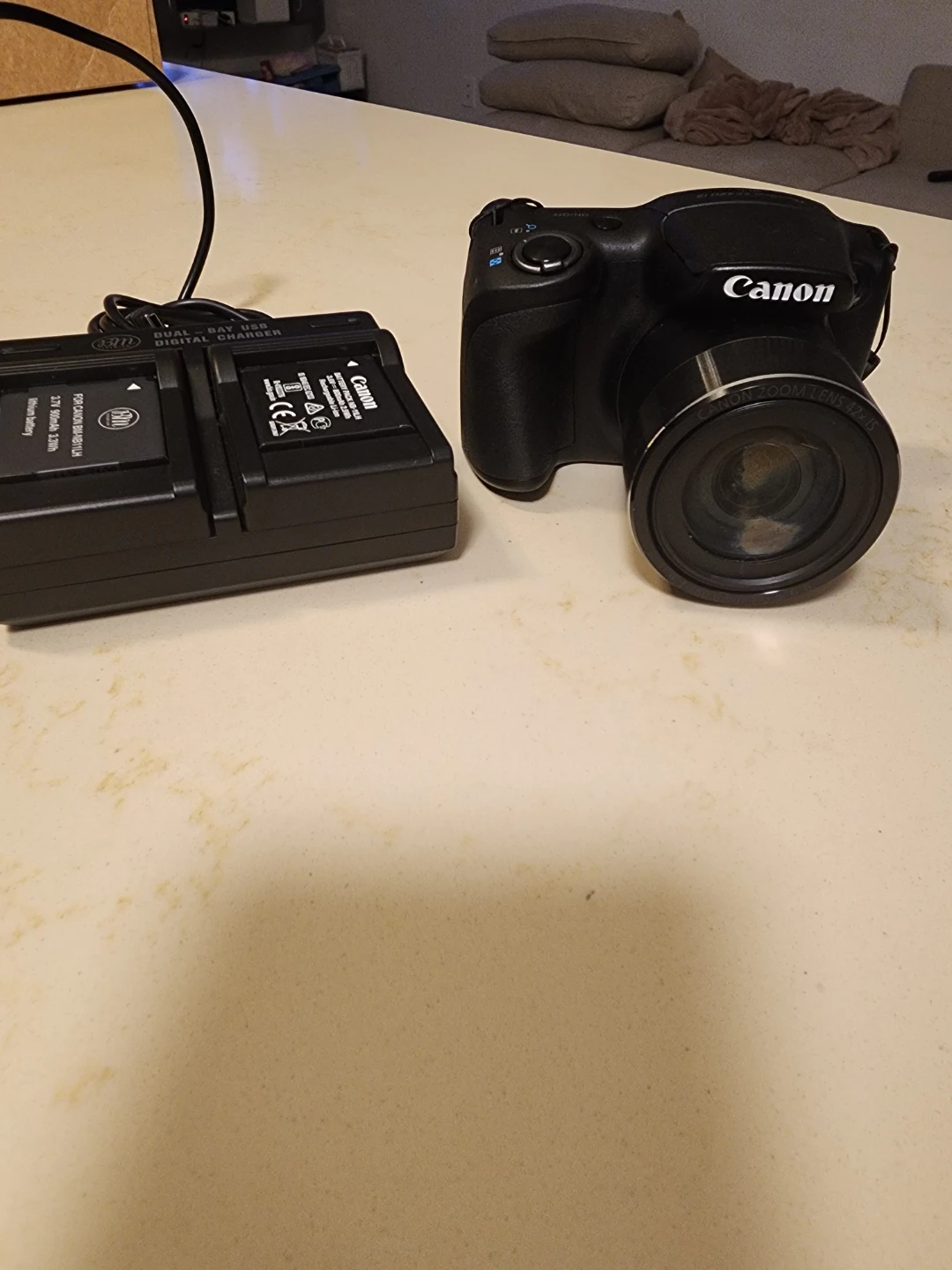 Canon Digital Camera with Dual Battery Charger - photo 2