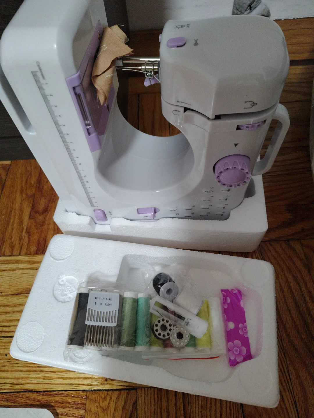 Mini Multifunctional Household Sewing Machine SM-505A