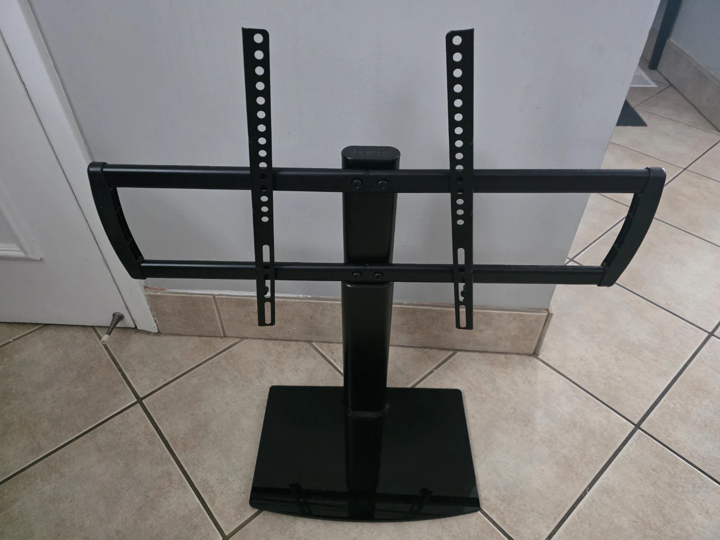 Hemudu Black TV Stand