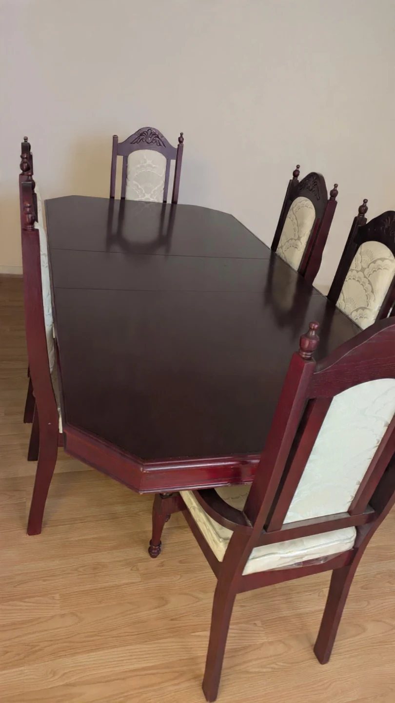 Table and chairs for $ 80( moving sale)