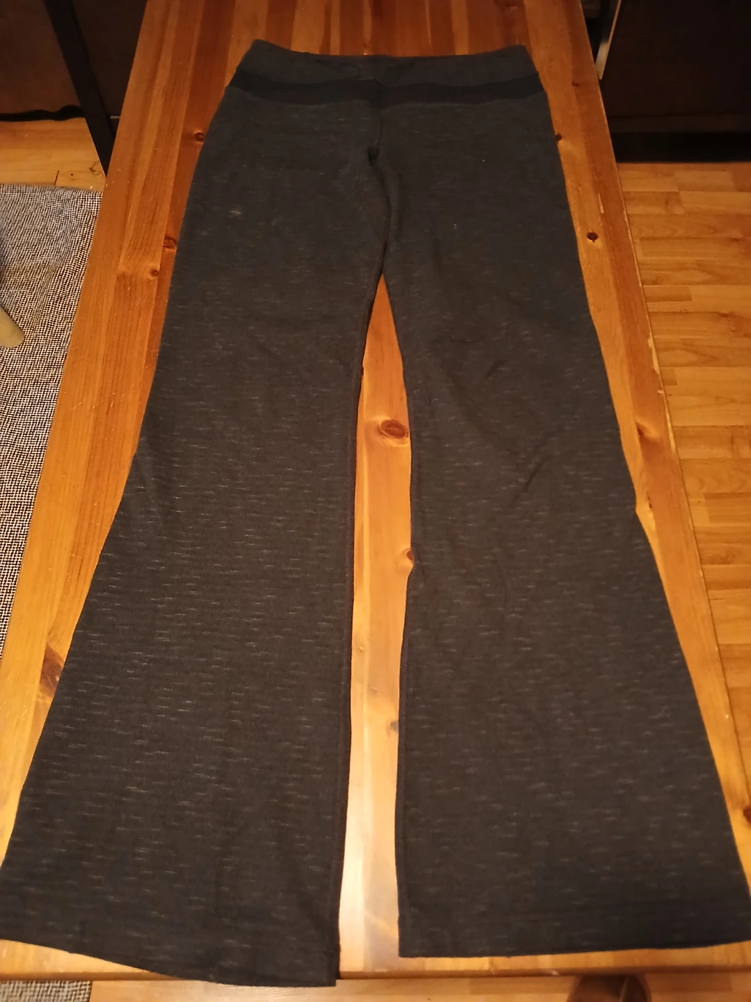 Lululemon Grey Flare Yoga Pants Size 6