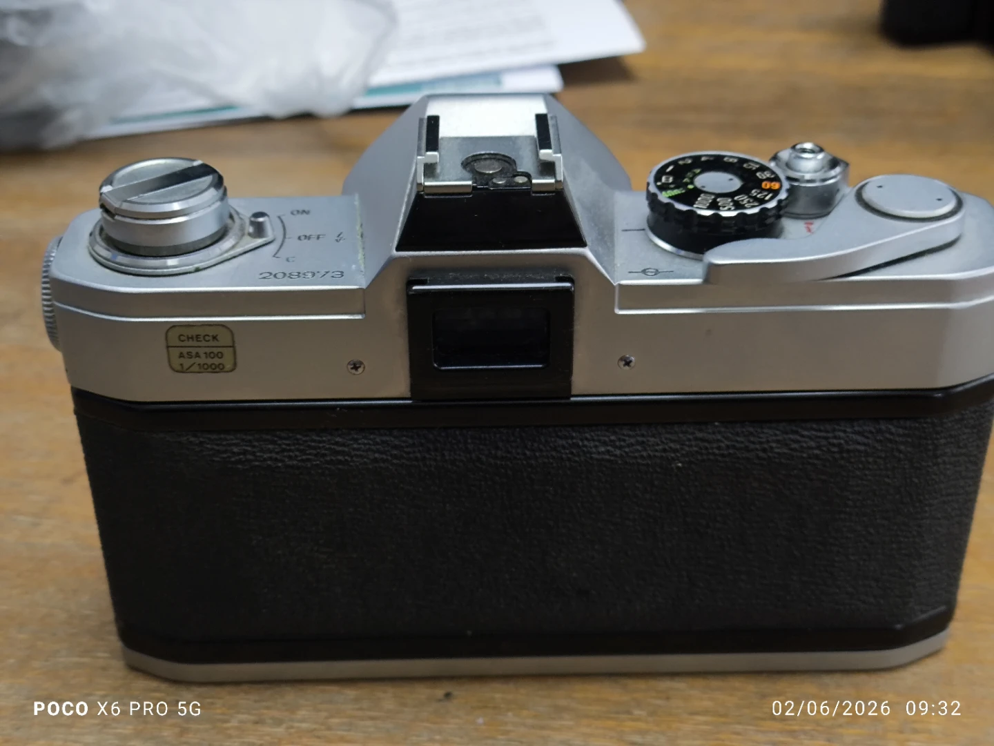 Canon FTb 35mm Film Camera - photo 2