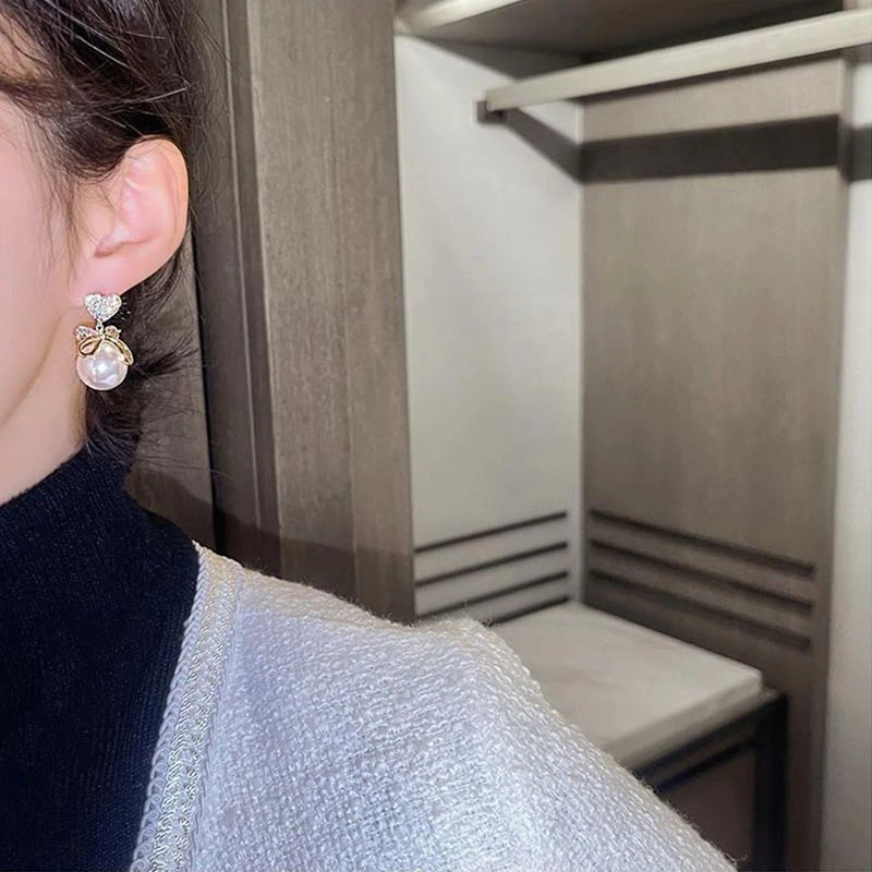Charming Pearl Earrings - photo 2
