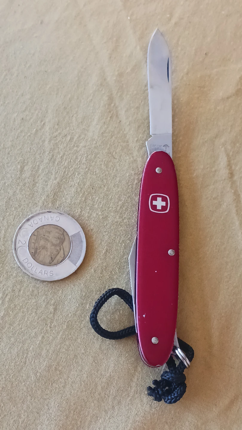 Wenger Red Swiss Army Knife with Sleeve - photo 3