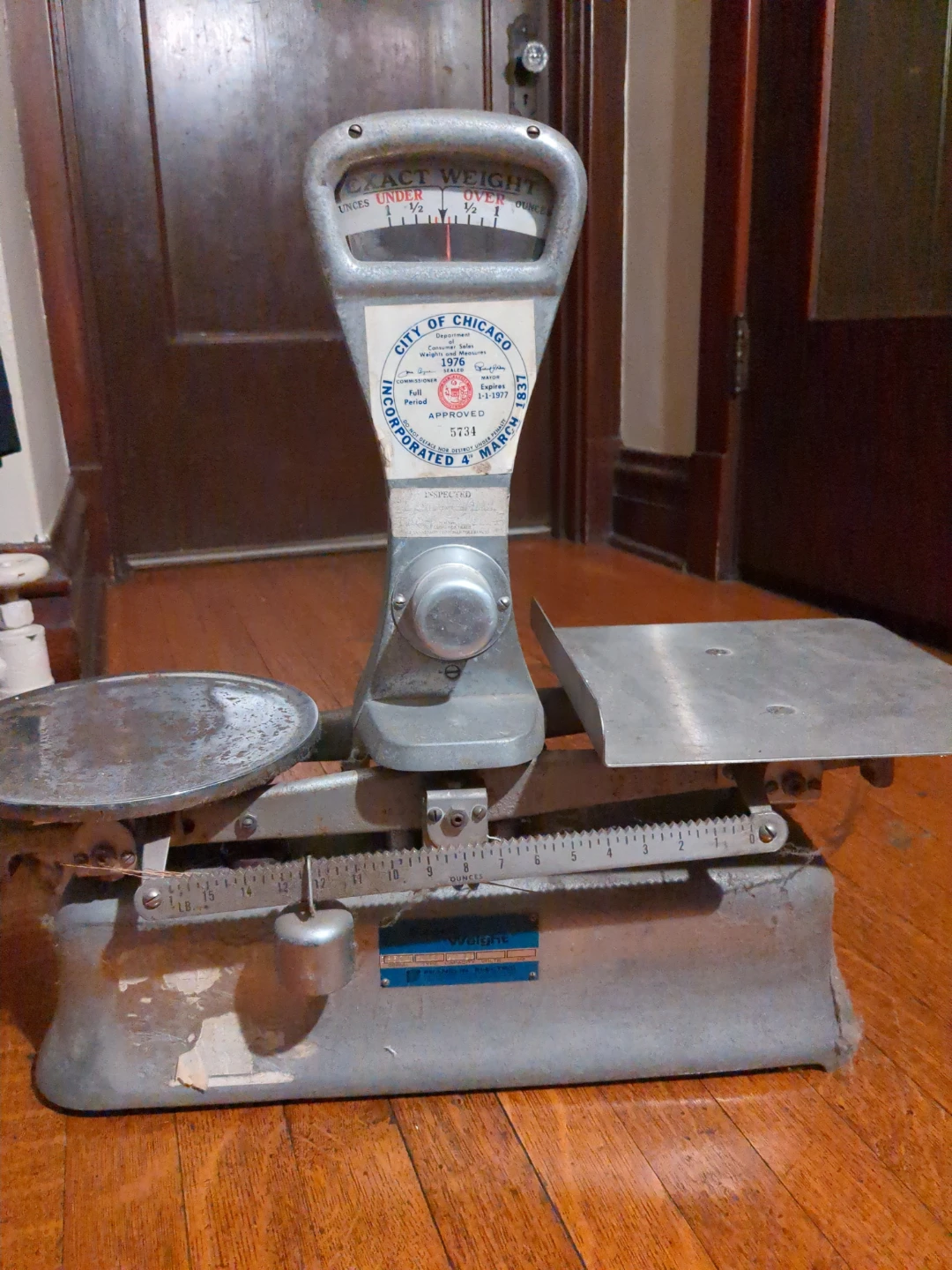 Vintage Exact Weight Scale by City of Chicago - photo 2
