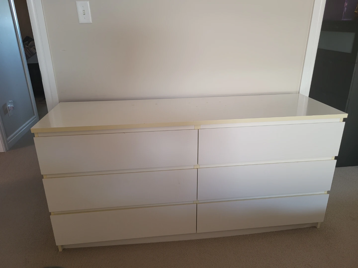 White 6-Drawer Dresser