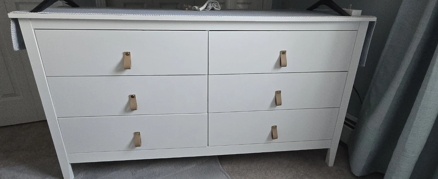 White 6-Drawer Dresser with Leather Pulls