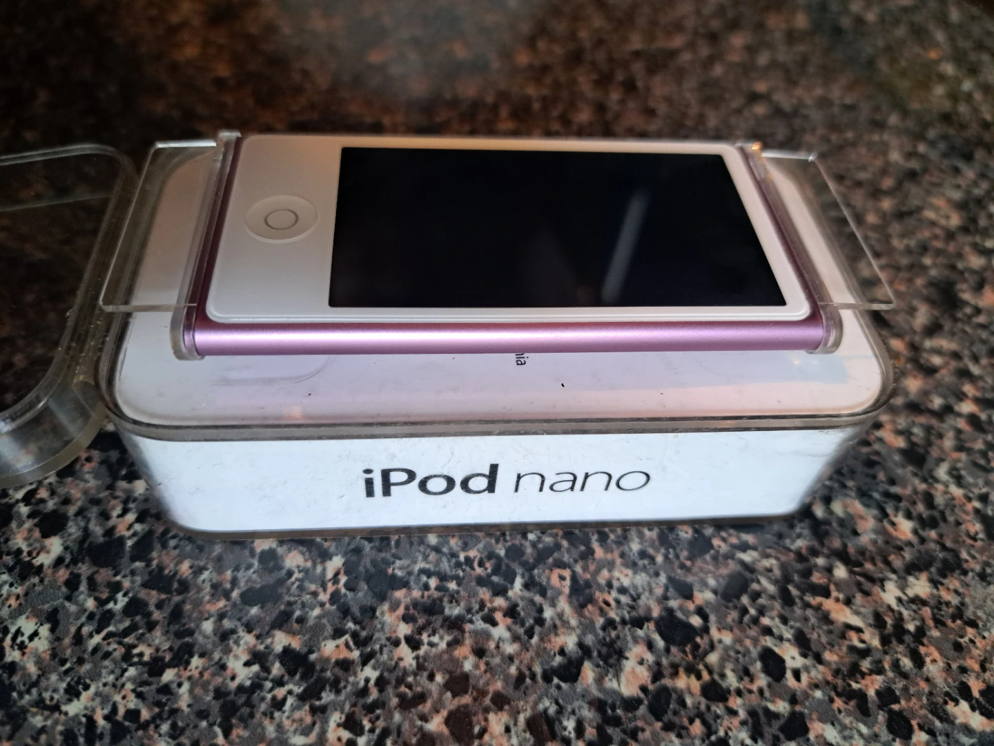 Apple iPod Nano (6th Gen) Pink