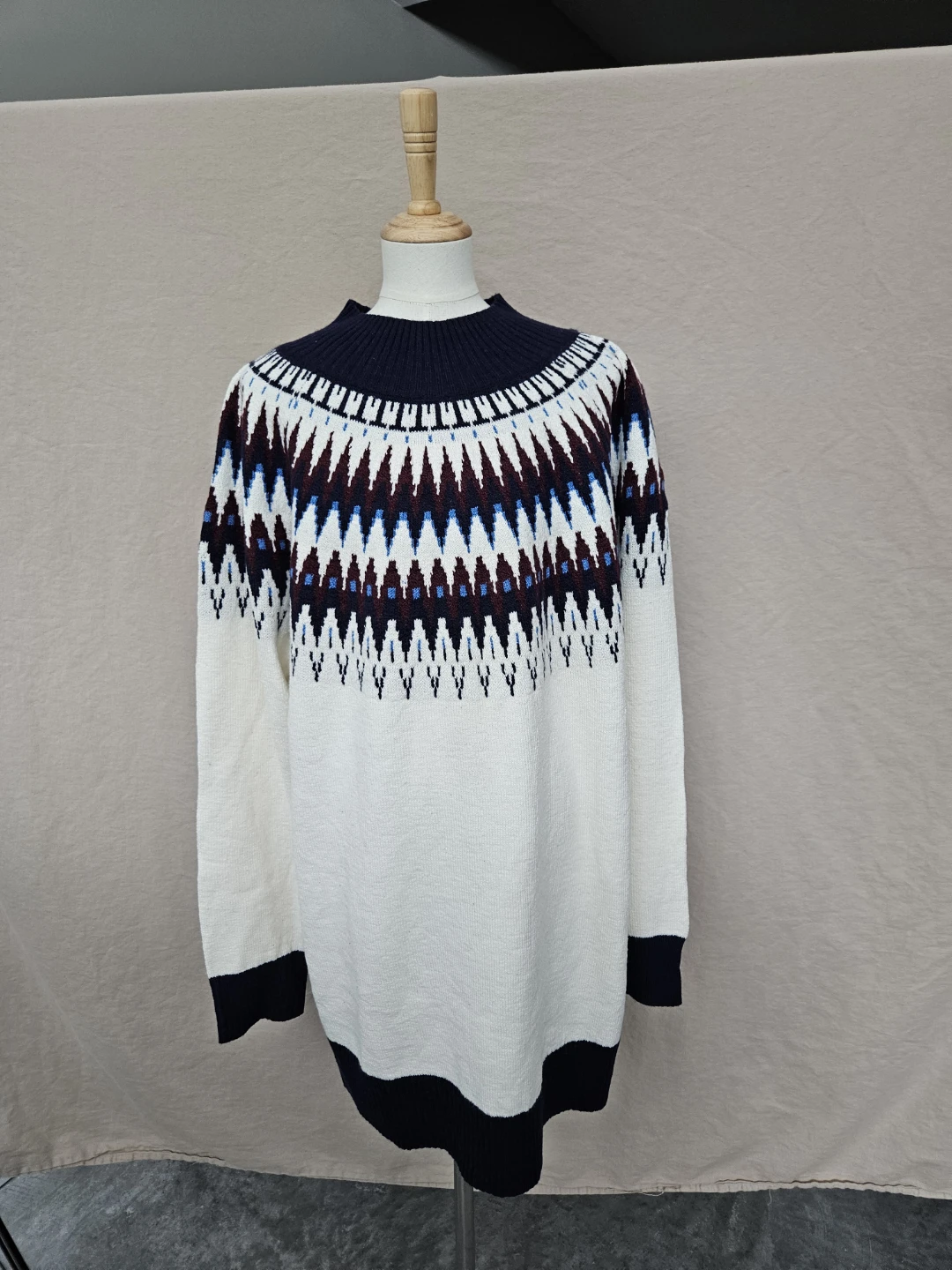 Women's Fair Isle Knit Sweater Tunic - Size L