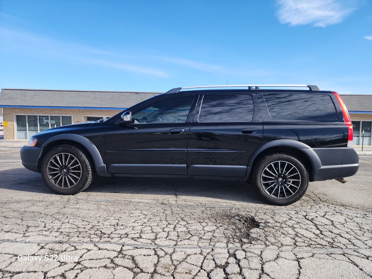 Black Volvo XC70 Cross Country AWD