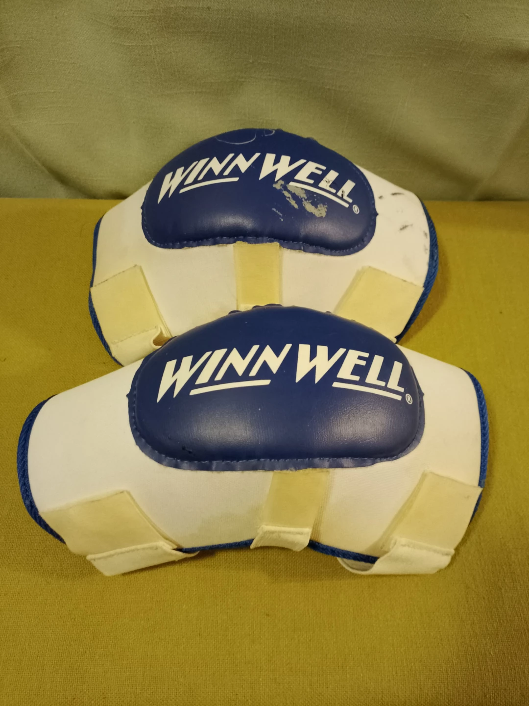 ➡️ WinnWell Elbow Pads - Size Large