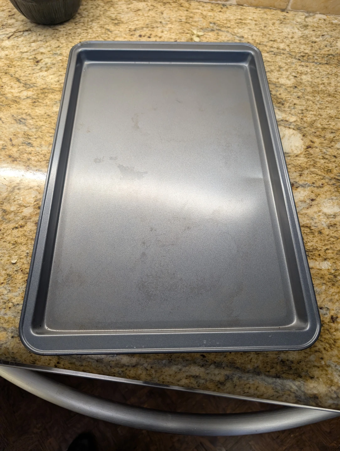 Betty Crocker Baking Sheets and Loaf Pan Set - photo 2