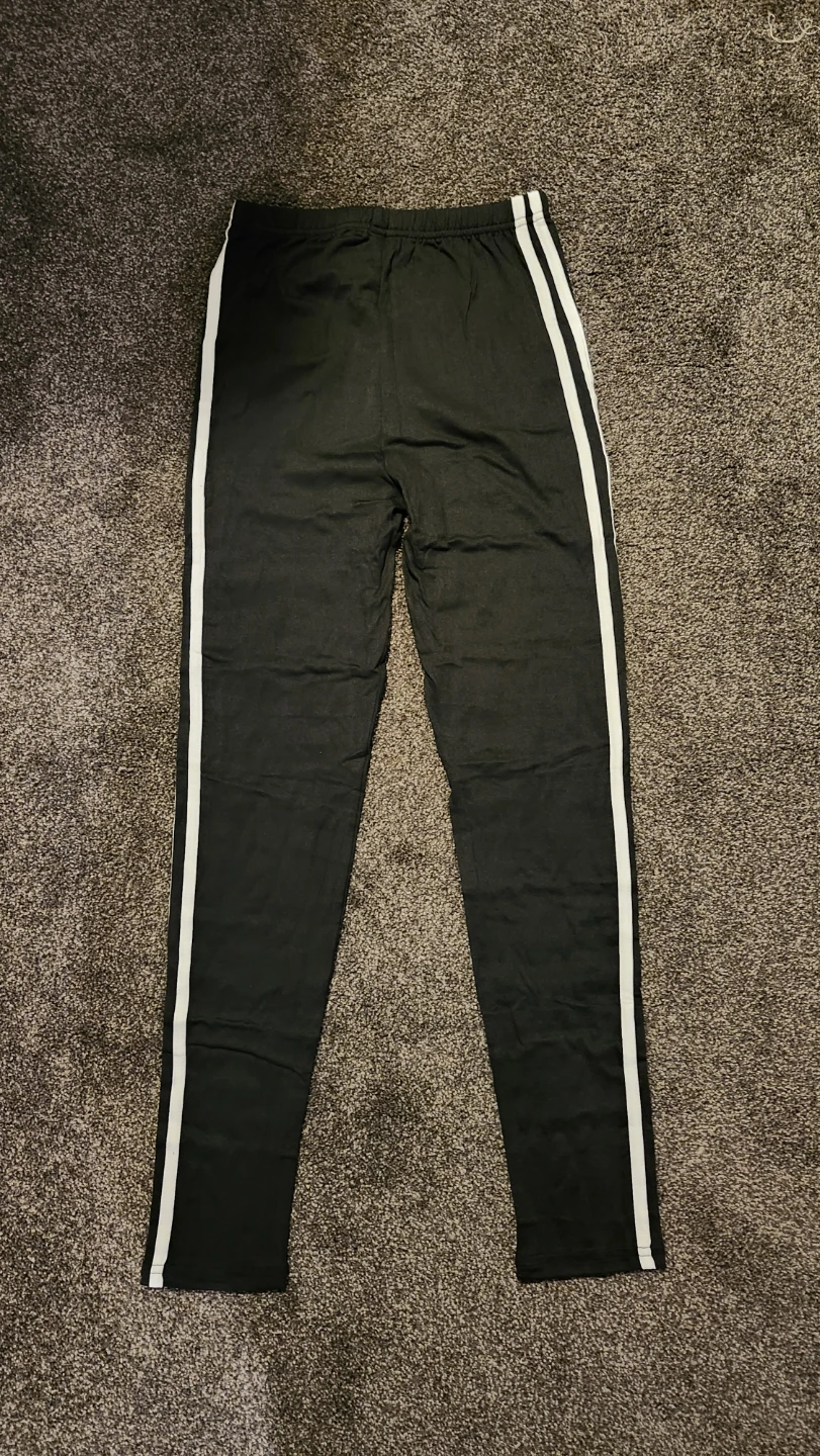White and Black Athletic Pants with Side Stripes Size 10-12 - photo 3