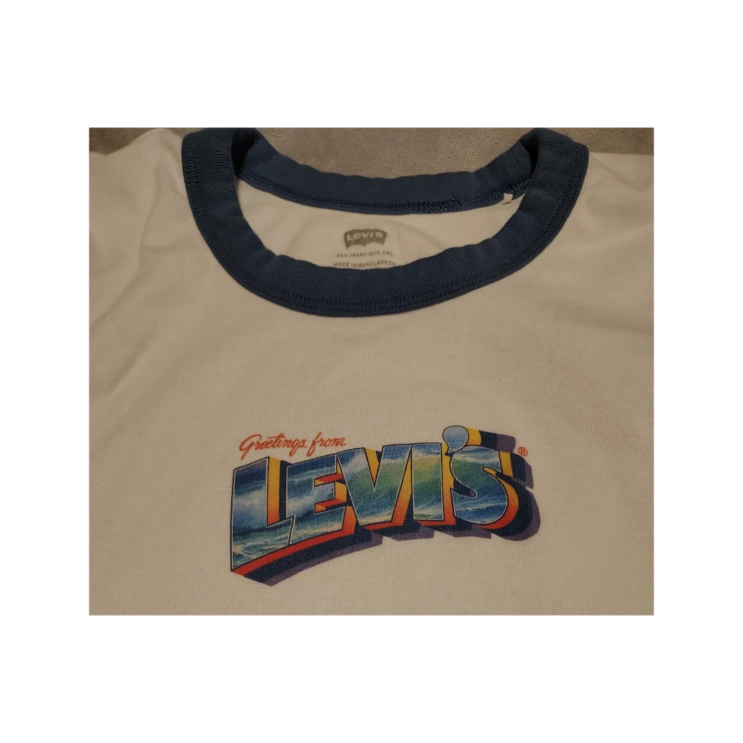 Levi's Graphic T-Shirt Size M women's cotton - photo 2