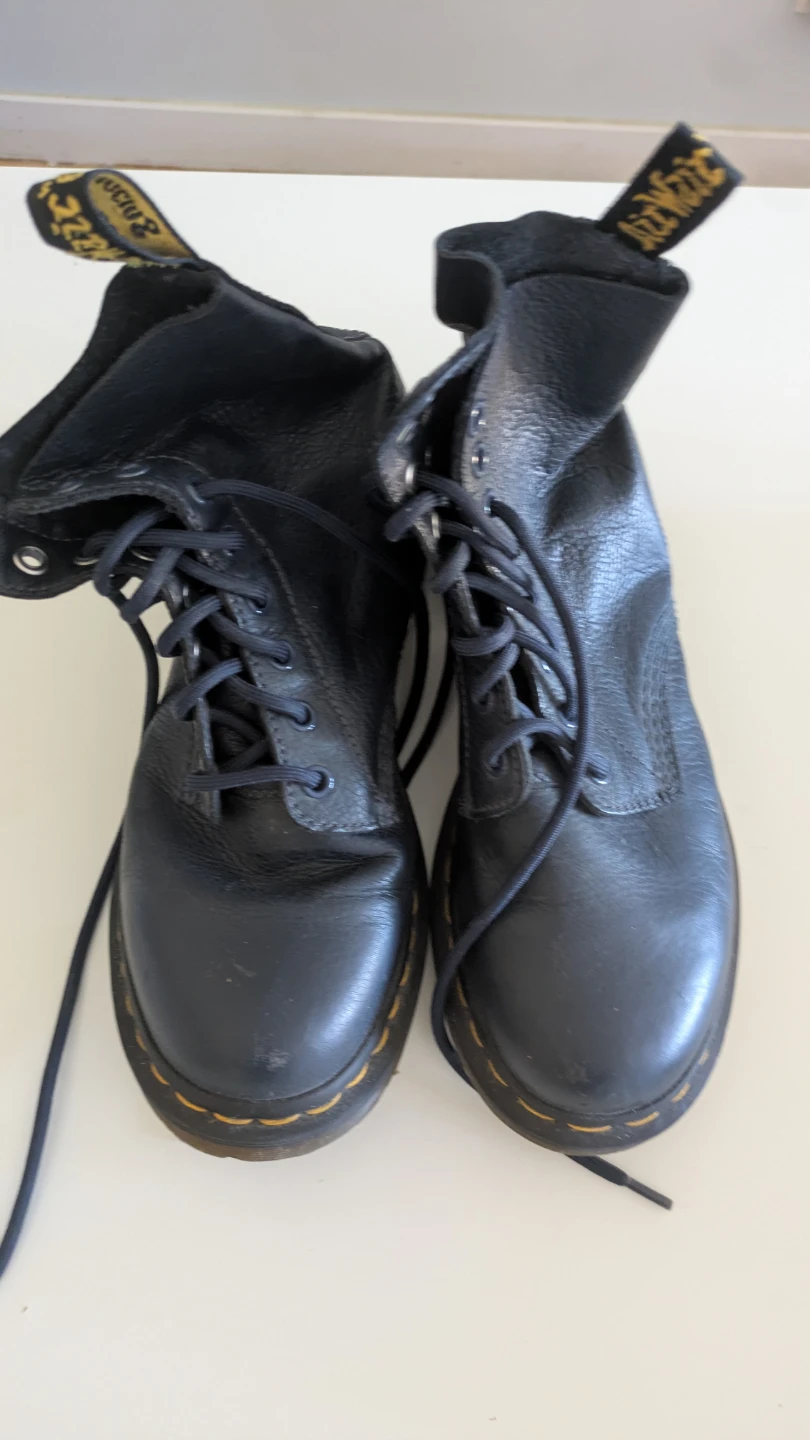 Dr. Martens Women's - 1460 Pascal Black Virginia