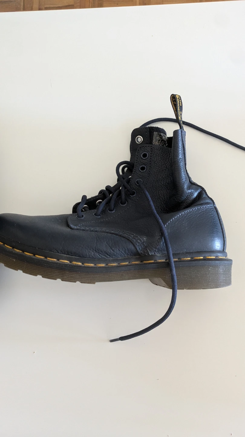 Dr. Martens Women's - 1460 Pascal Black Virginia - photo 4