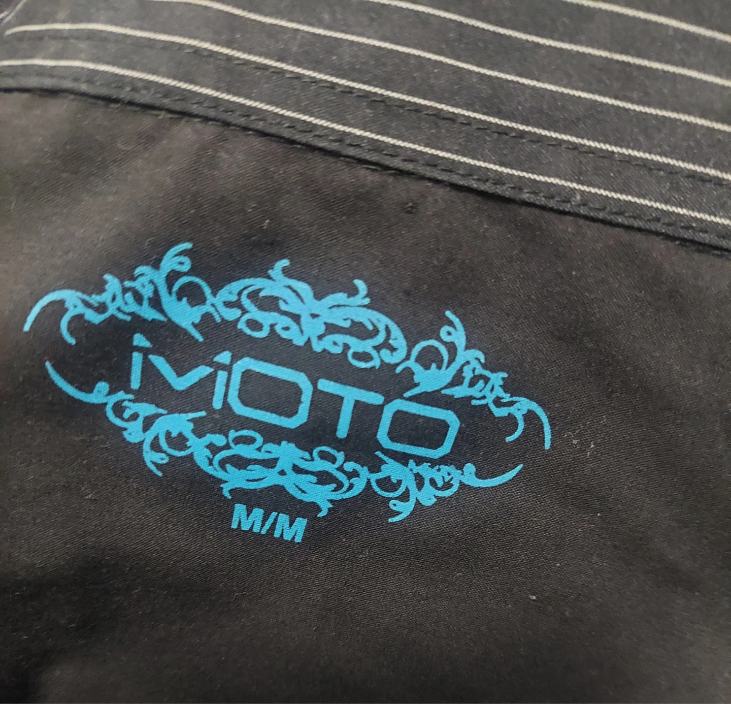Men's Striped Button-Up  Motto Dress Shirt Medium - photo 2