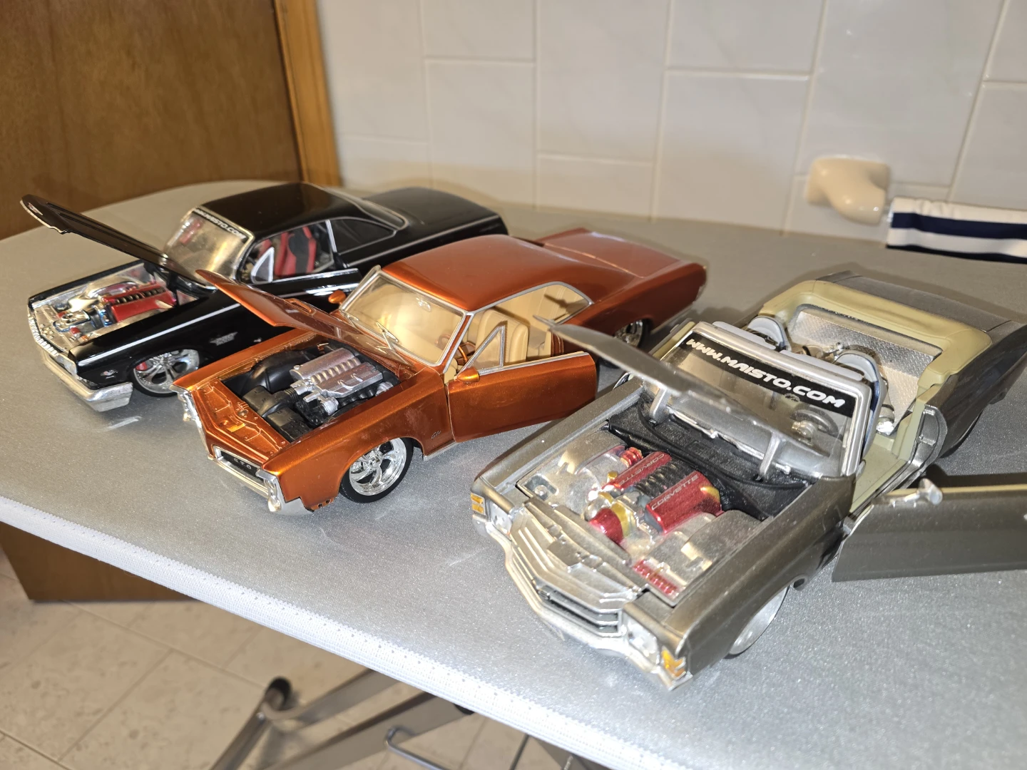 1:18 Diecast Model Cars - 3 for $100 - photo 2