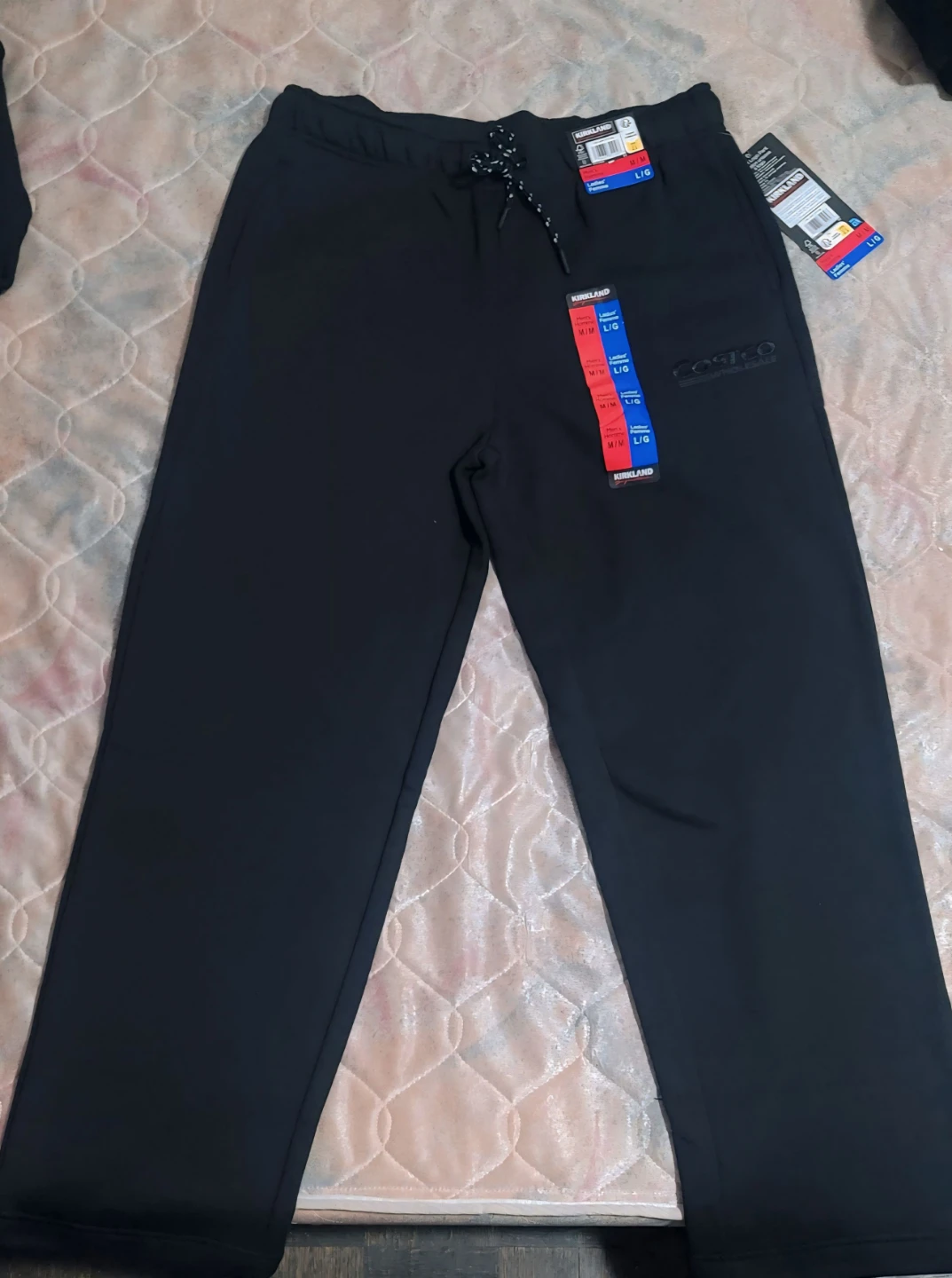 Kirkland Signature Black Sweatpants - Men's M famil's L