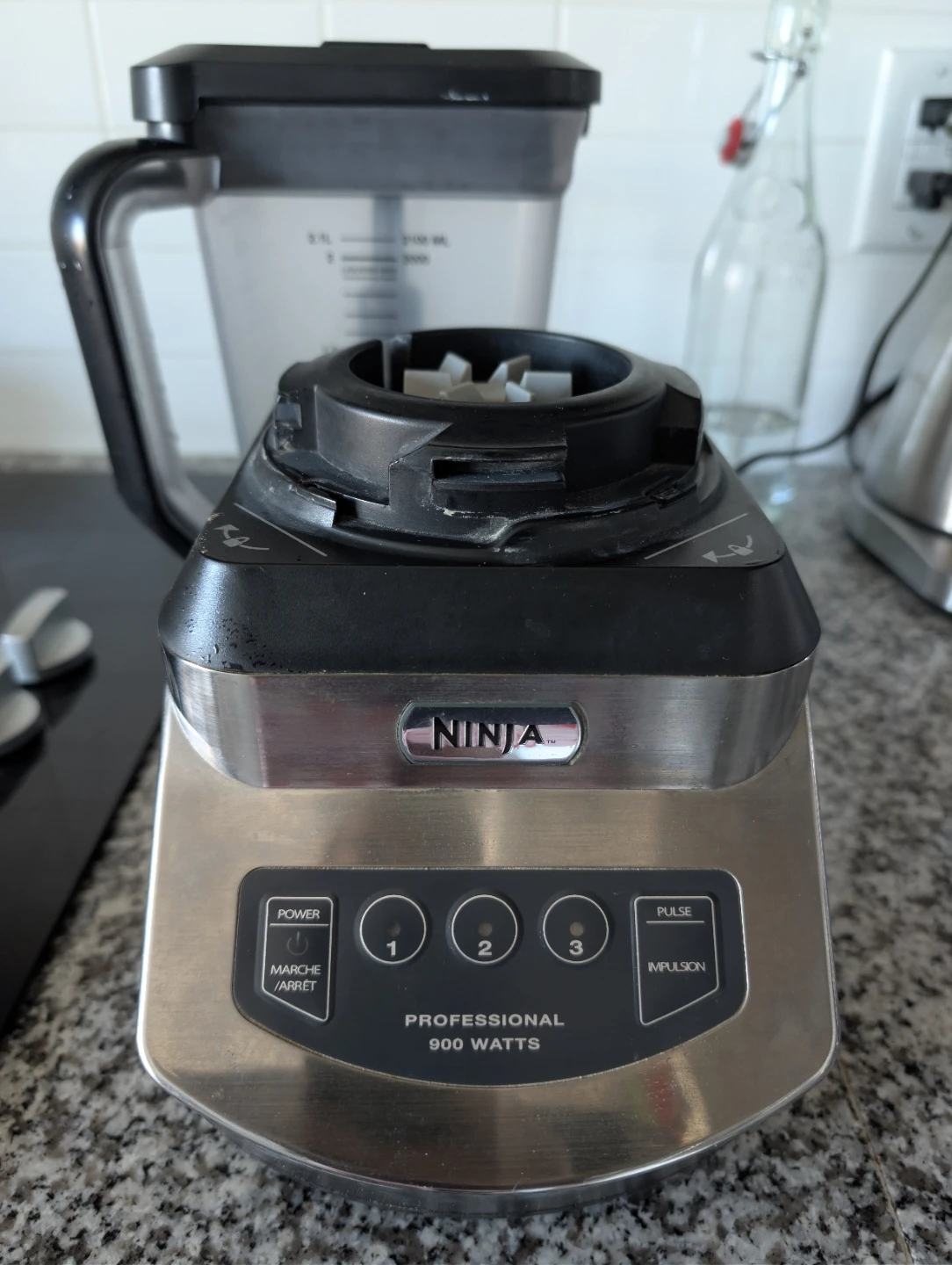 Ninja 900 Watts Blender