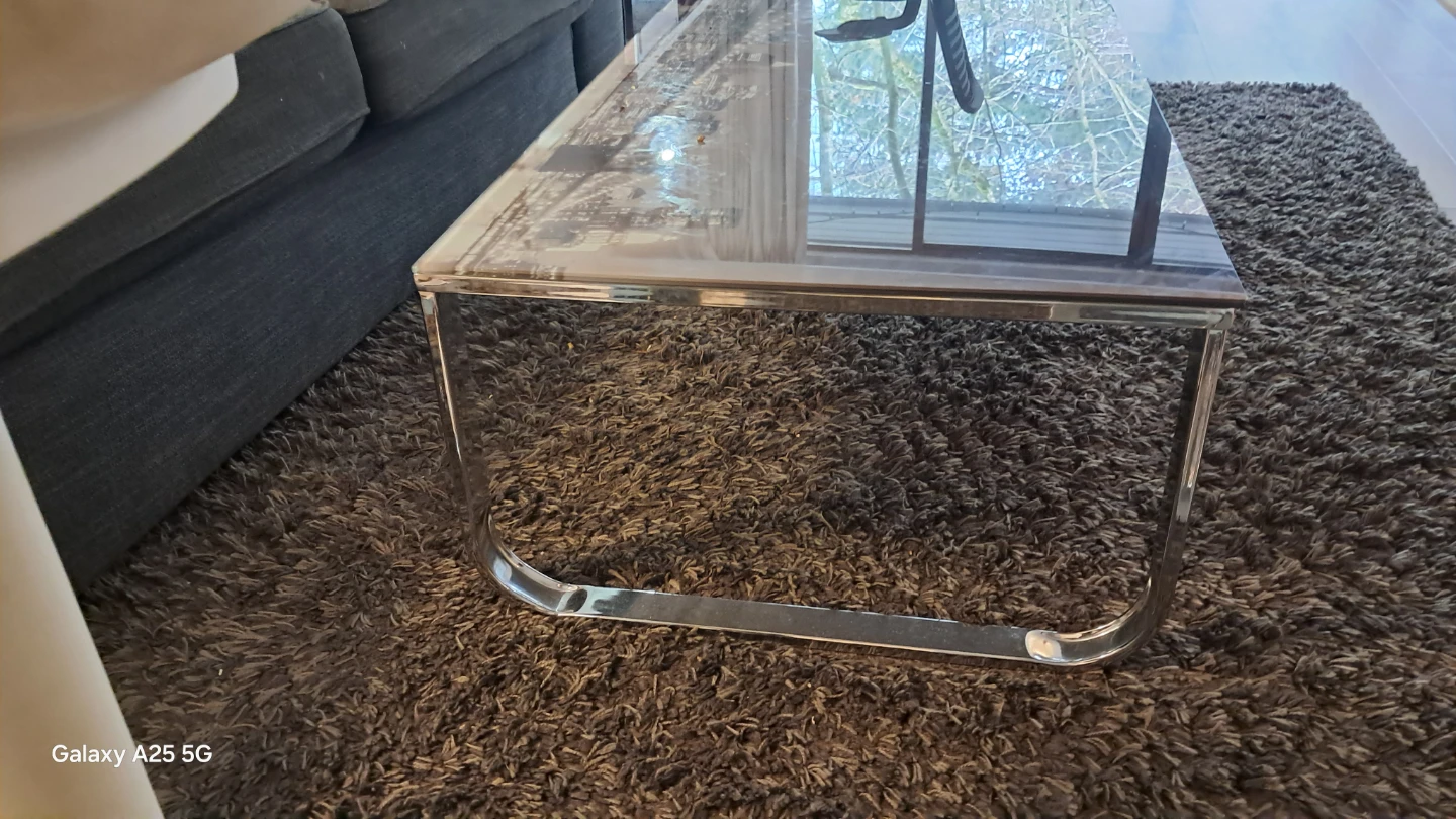 Coffee Table with New York City Skyline Design - photo 4