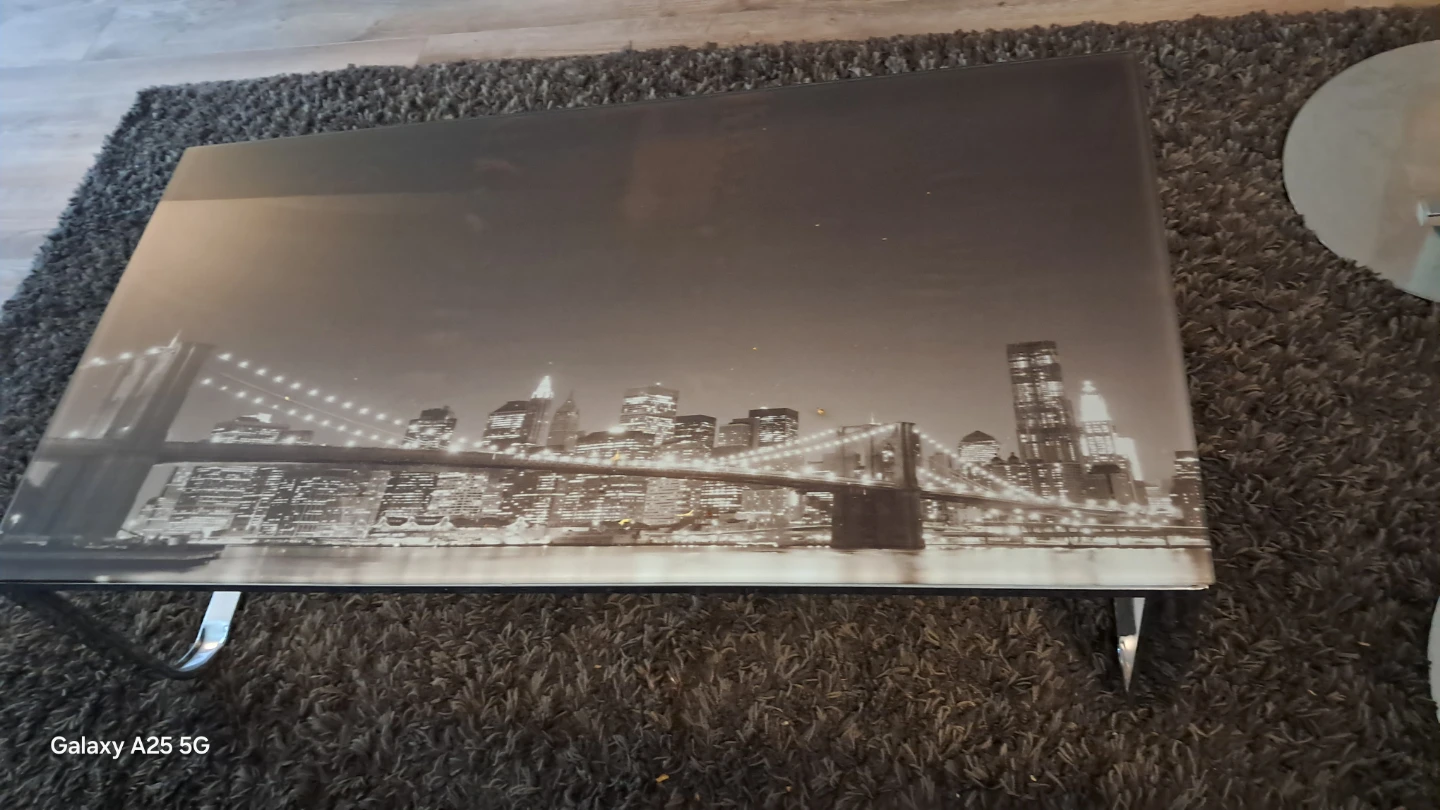 Coffee Table with New York City Skyline Design - photo 5