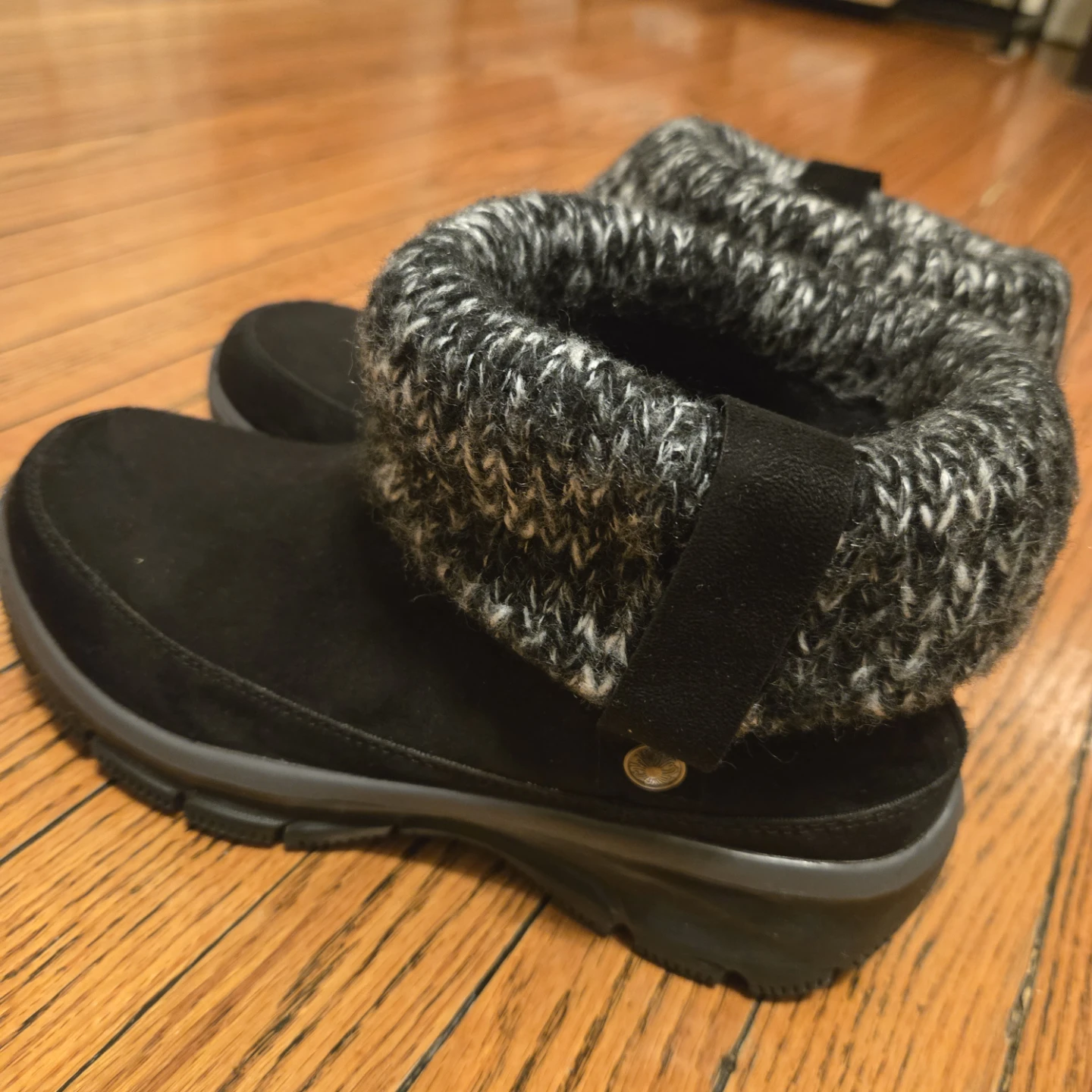 Skechers Black Suede & Knit Booties 🏆 - photo 5