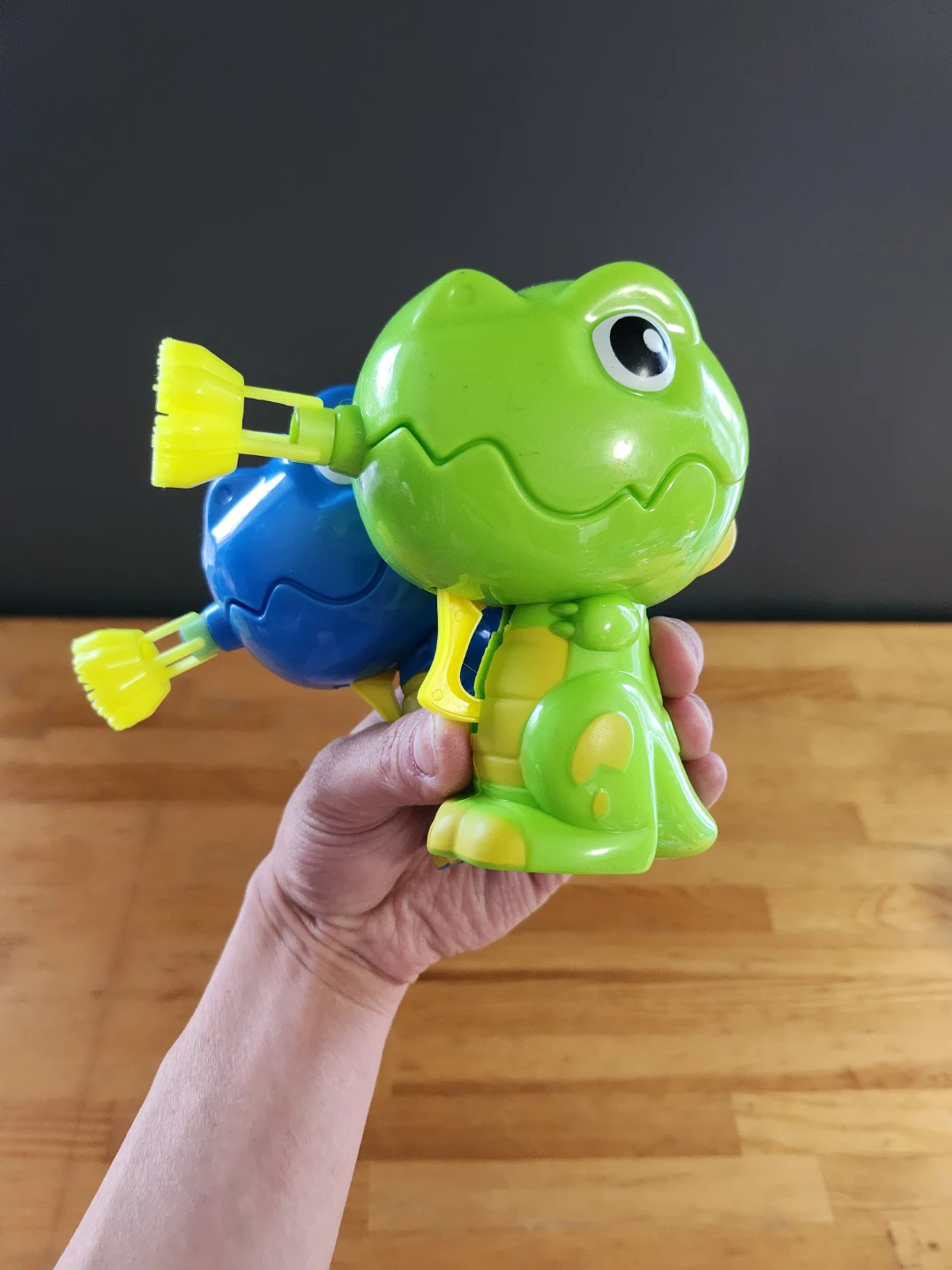 Fubbles Bubbles (16oz) Dinosaur-themed bubble blowers - photo 3