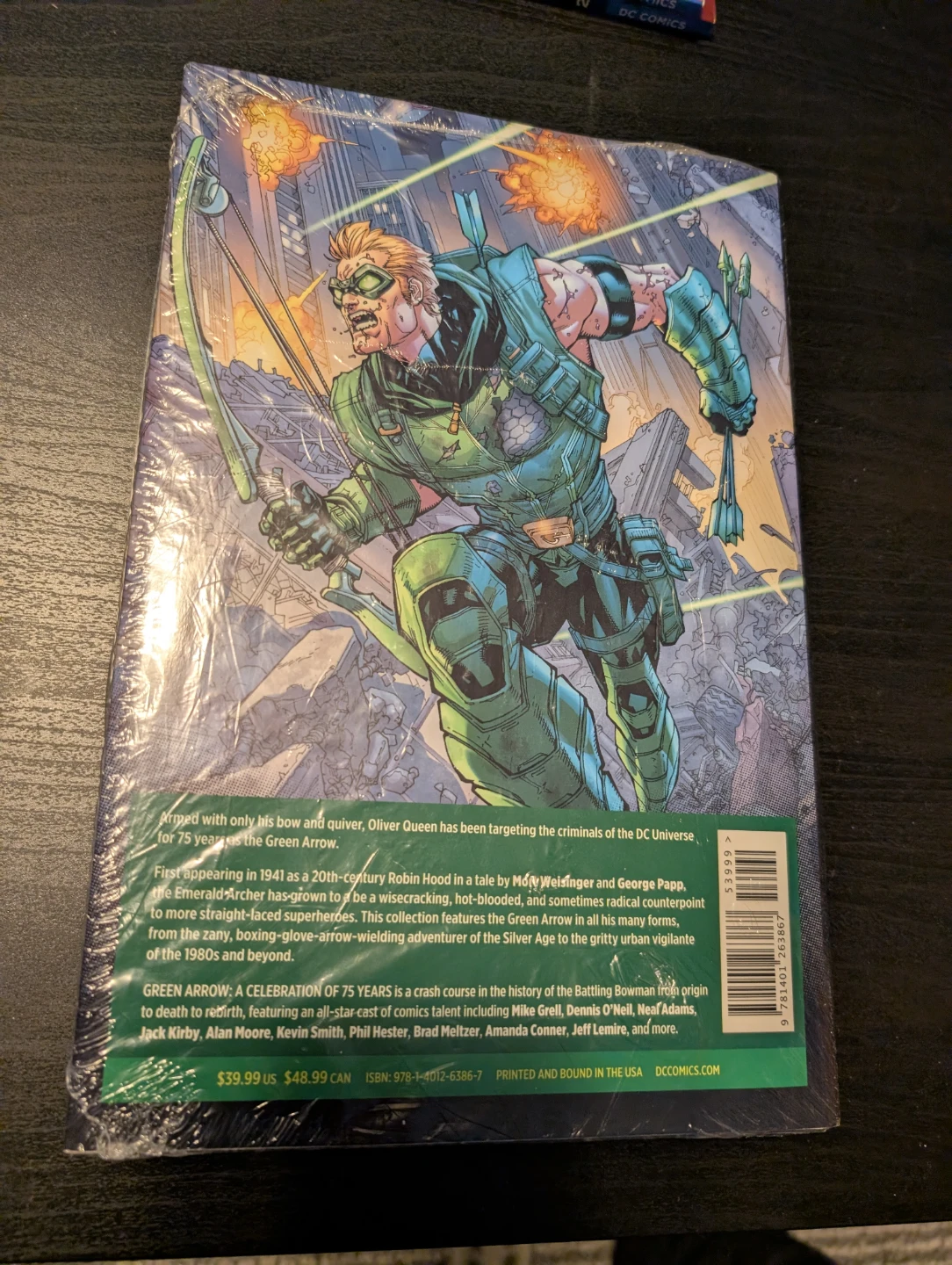 Green Arrow: A Celebration of 75 Years Graphic Novel - photo 2