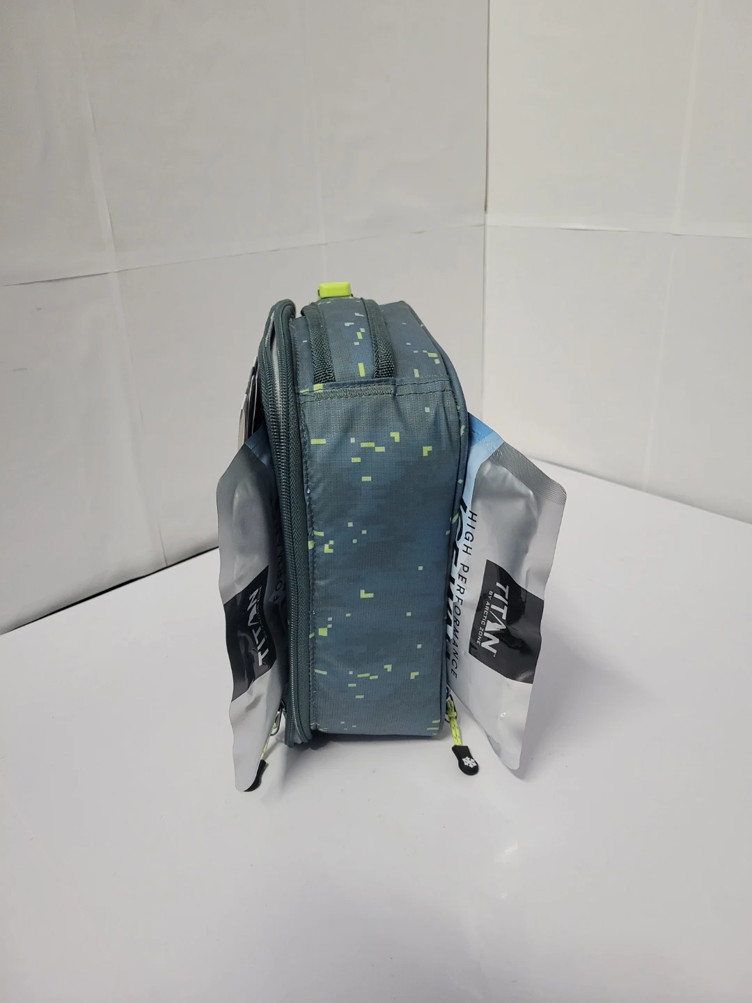 Titan by Arctic Zone Insulated Lunch Pack with Ice Walls - photo 4