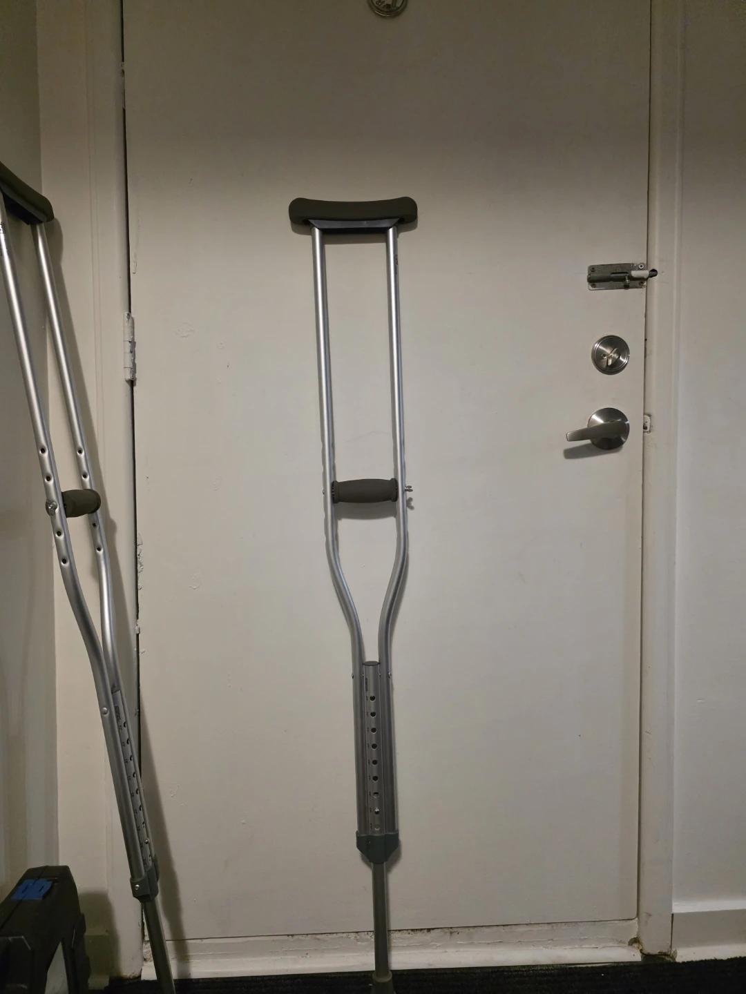 Adjustable Crutches - photo 2