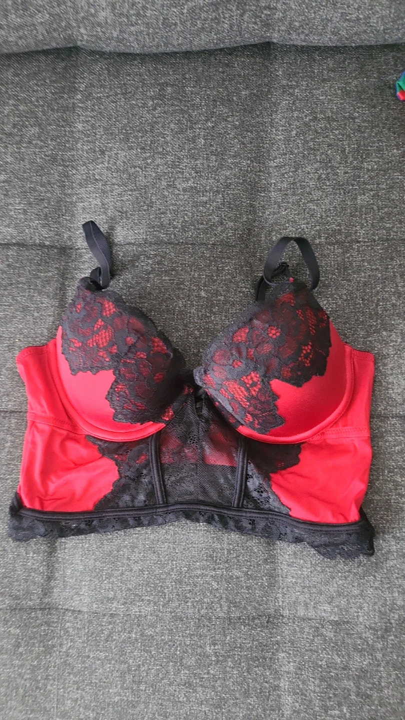 La Senza Red & Black Lace Corset Bra in like-new condition