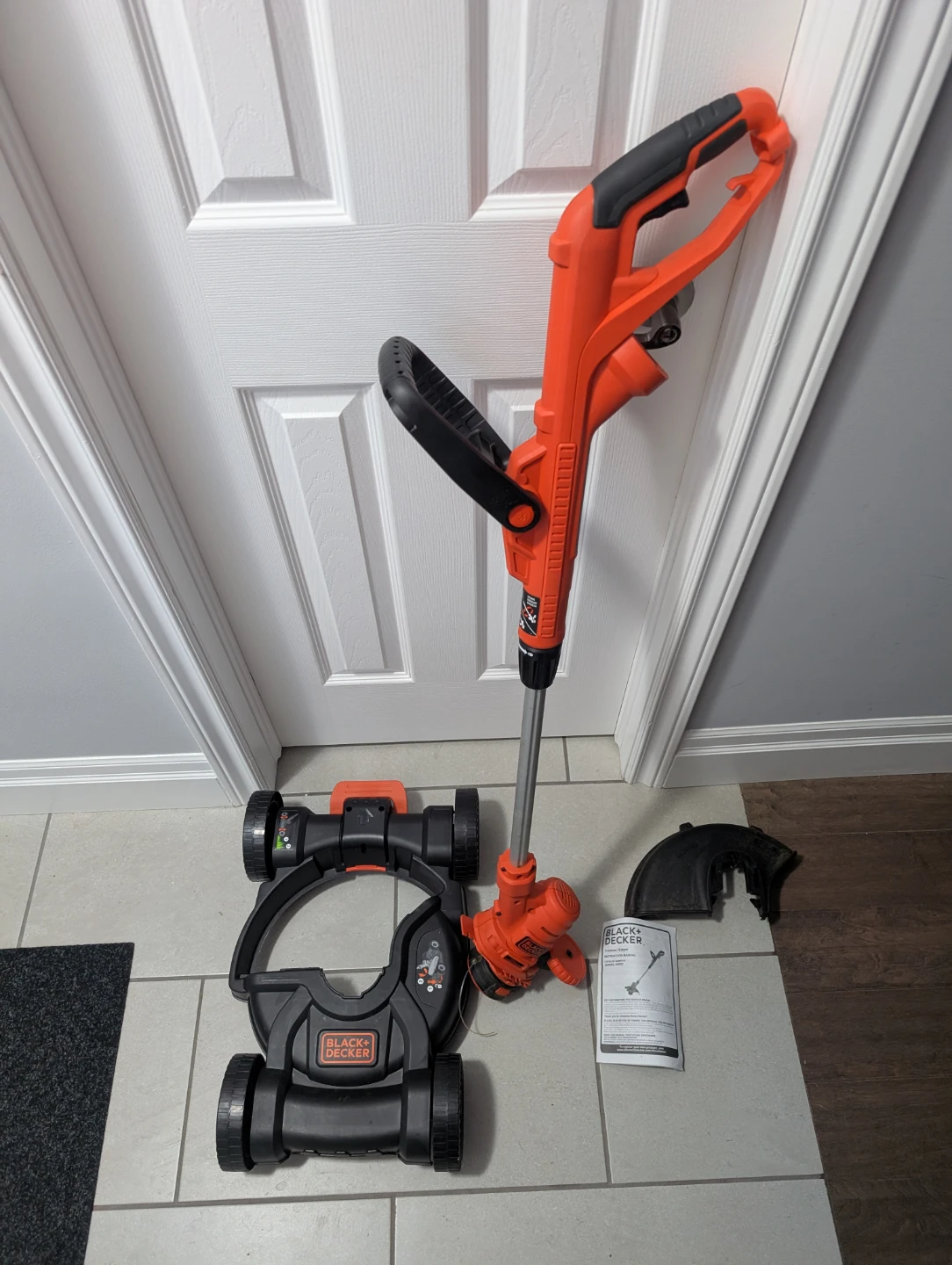 Black & Decker Corded Lawnmower/Trimmer For Sale - photo 4