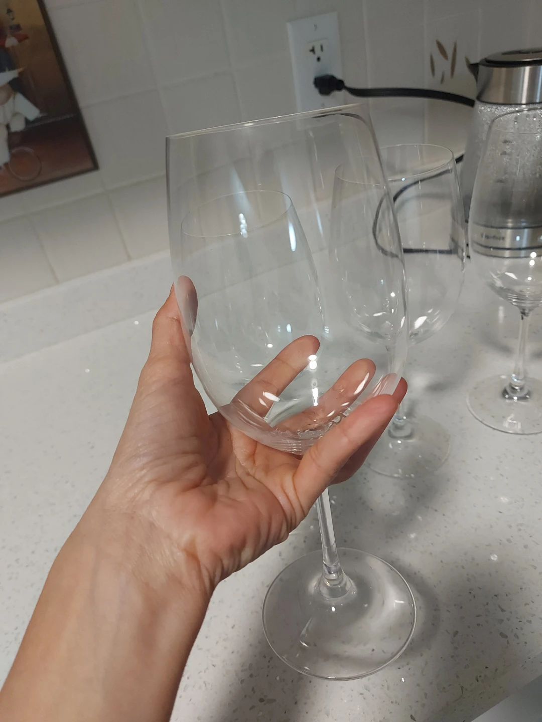 Set of 4 Clear Wine Glasses - photo 2