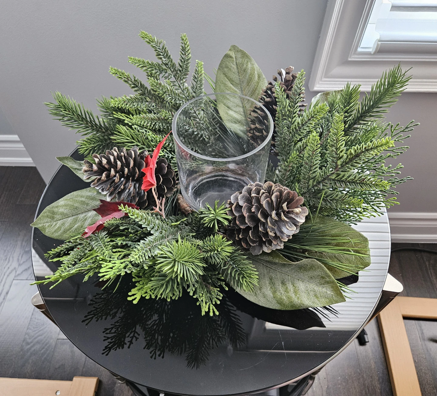 Pinecone Table Centerpiece - photo 4