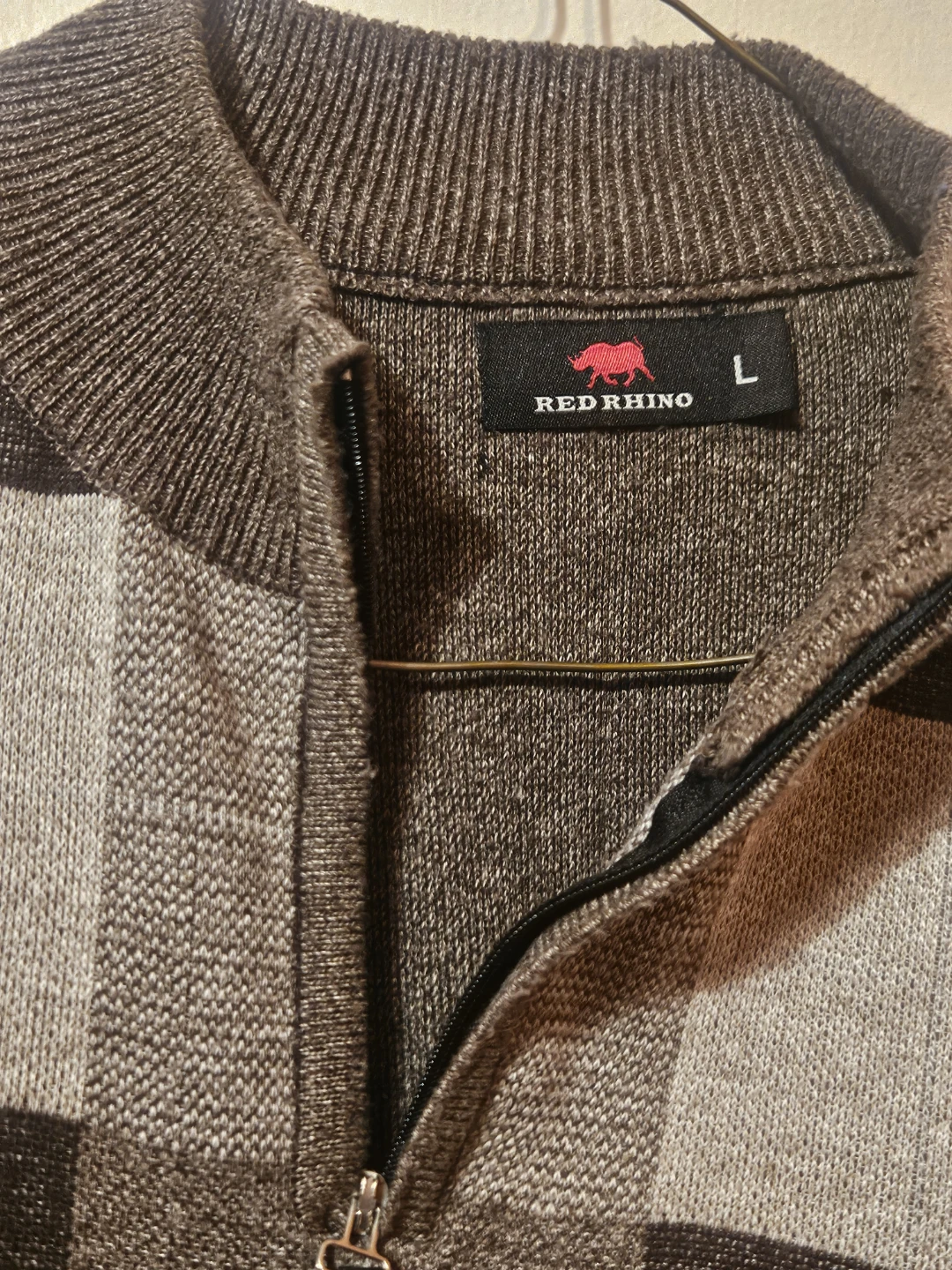 Men's sweater. Size Large. - photo 2