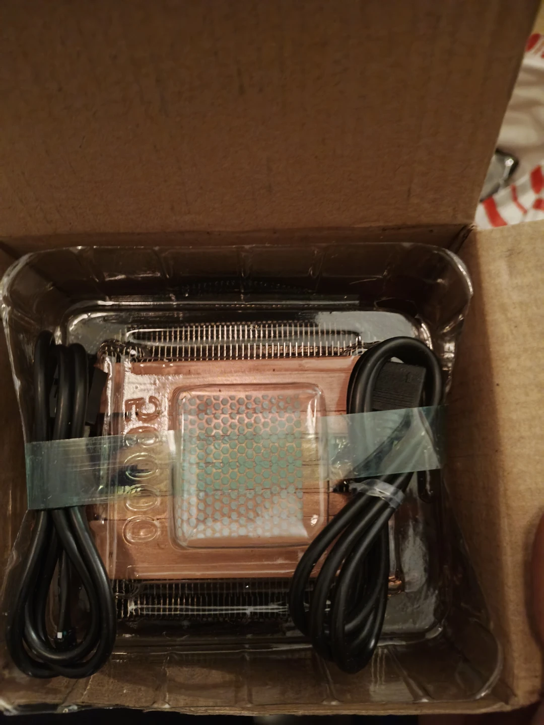 AMD CPU Cooler - photo 2