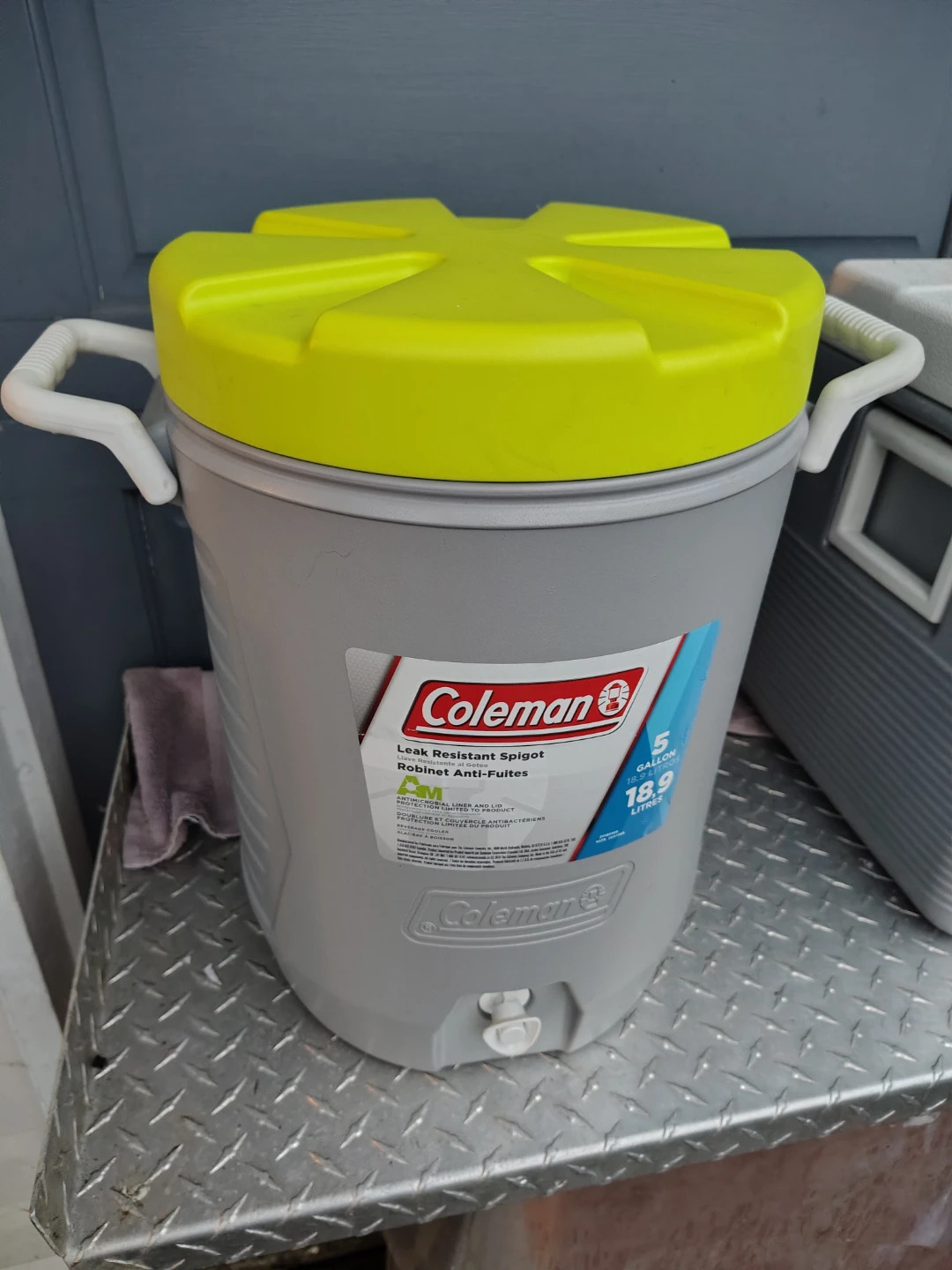 Coleman 20L Insulated Water Cooler