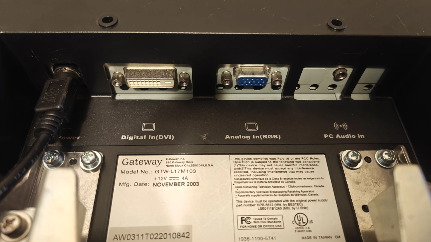 Gateway Flat Screen TV/Monitor - photo 2