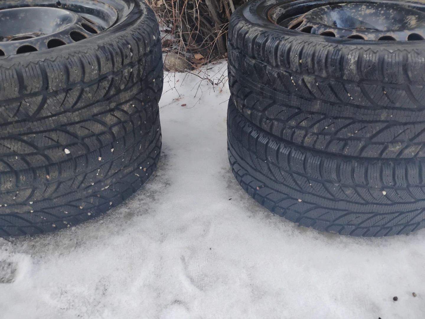 Tires w/rims - photo 2