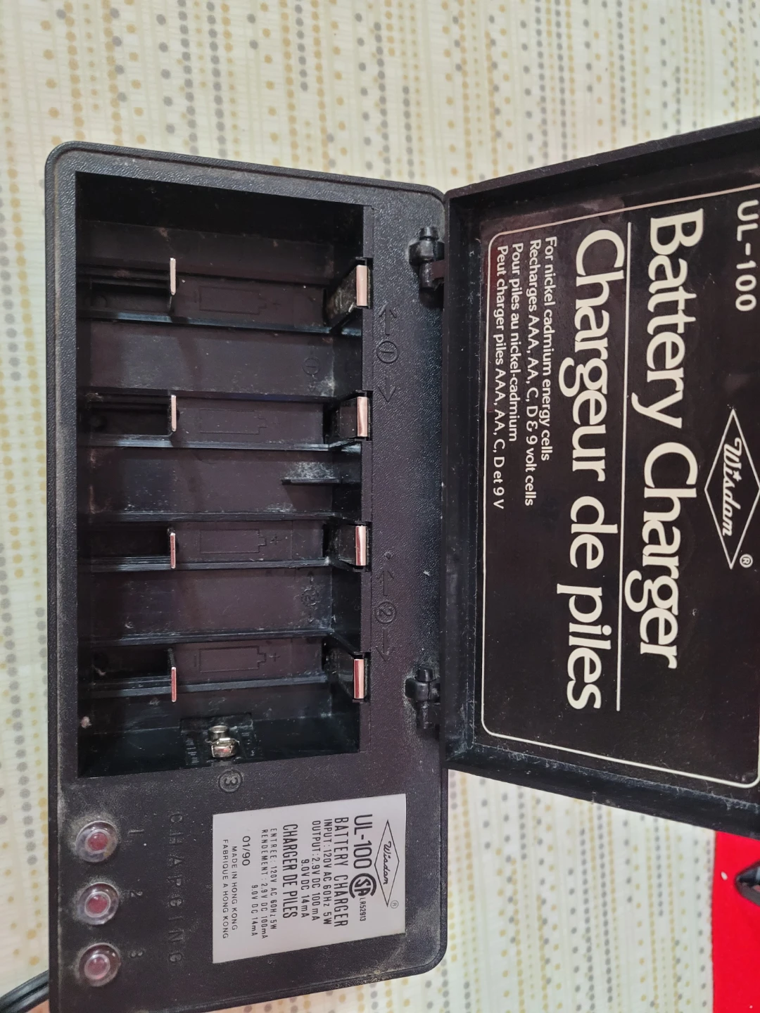 Wisdom UL-100 Battery Charger