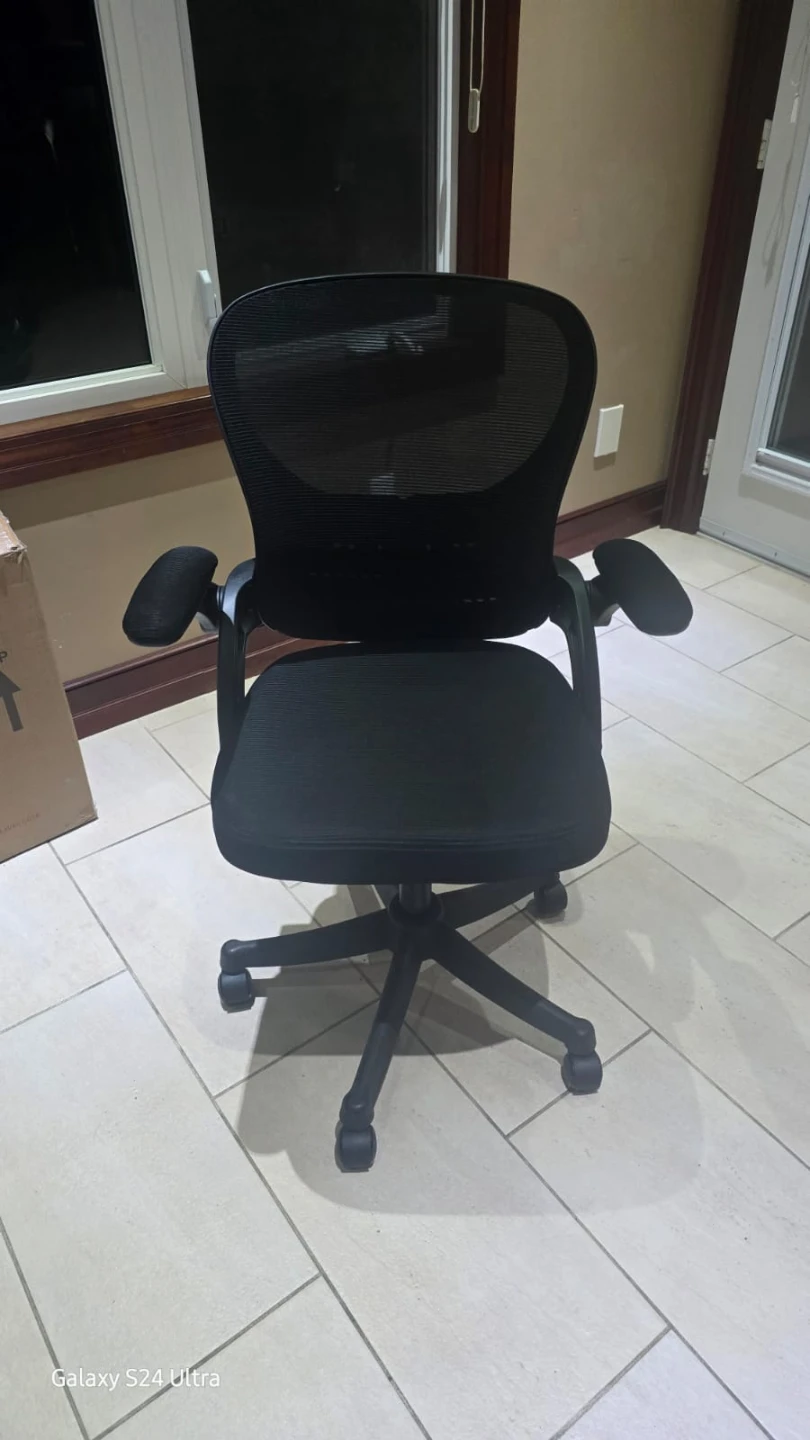 Black Mesh Office Chair - photo 3