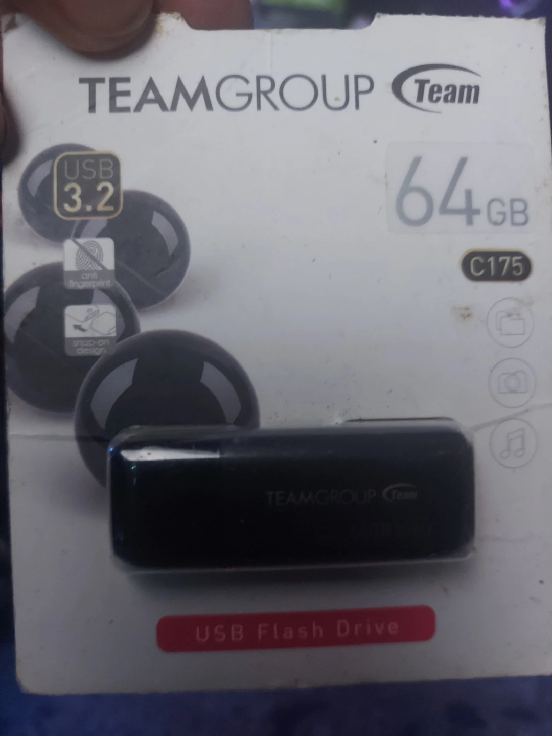 TEAMGROUP 64GB USB 3.2 Flash Drive - photo 3