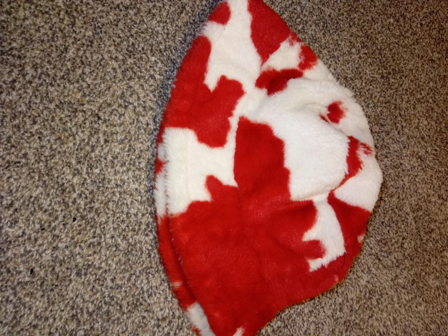 Red and White Faux Fur Bucket Hat - photo 2