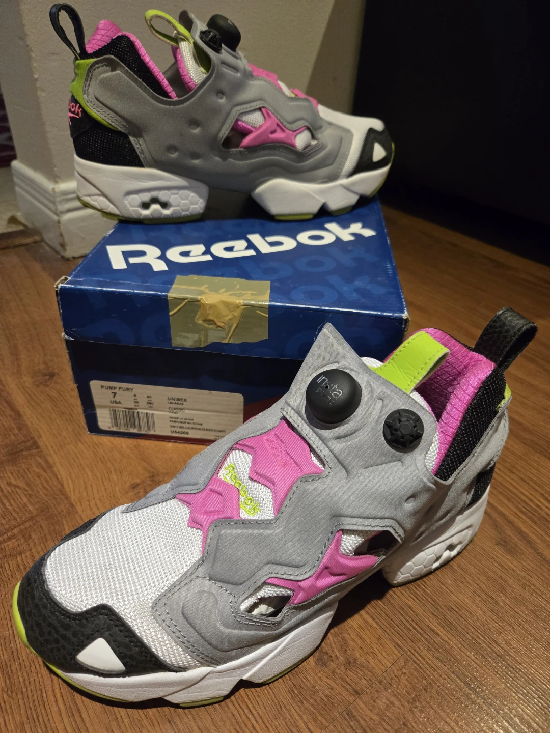 Reebok Pump Fury "Classic" Sneakers
