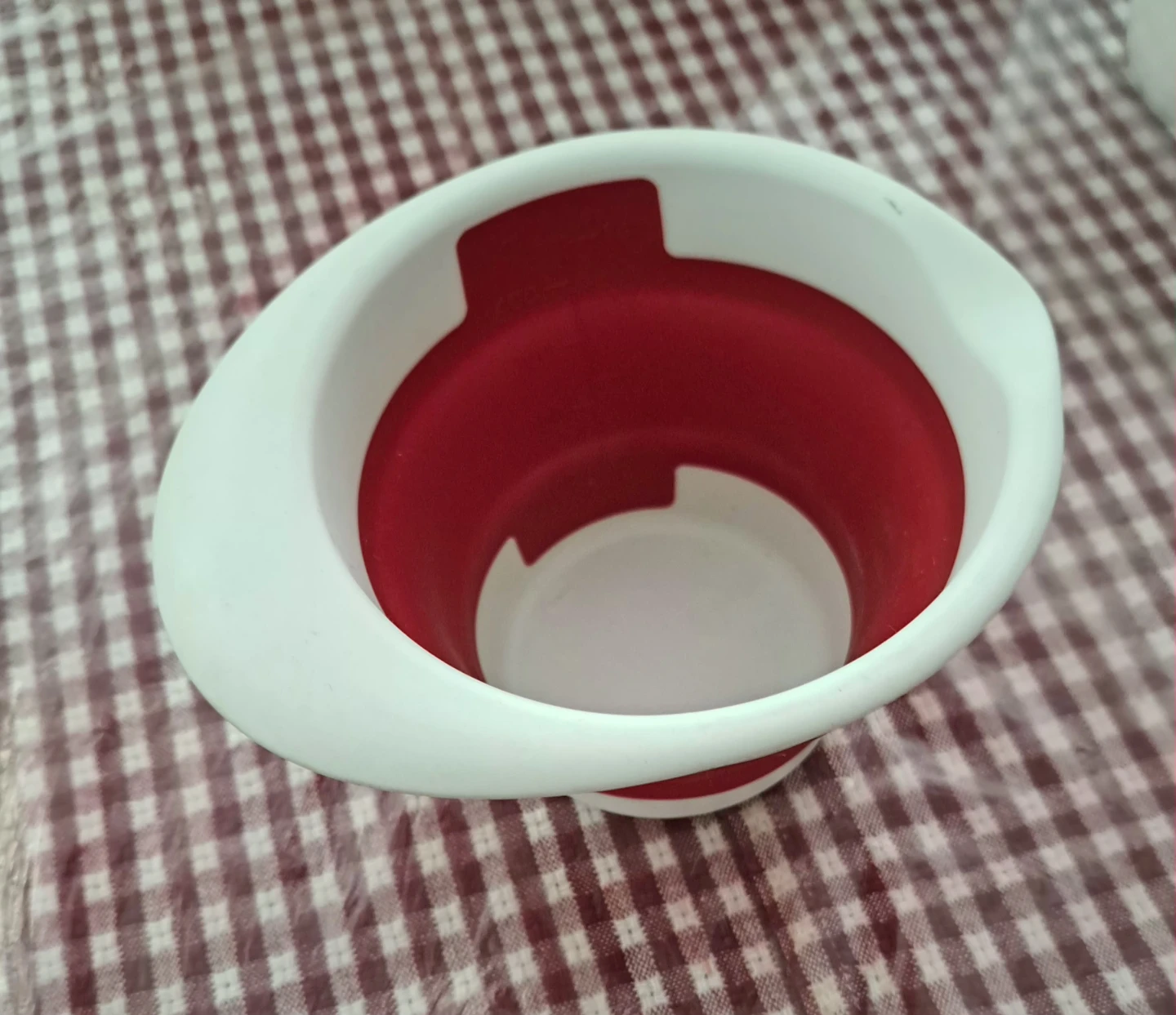 Collapsible Silicone Measuring Cup - photo 2