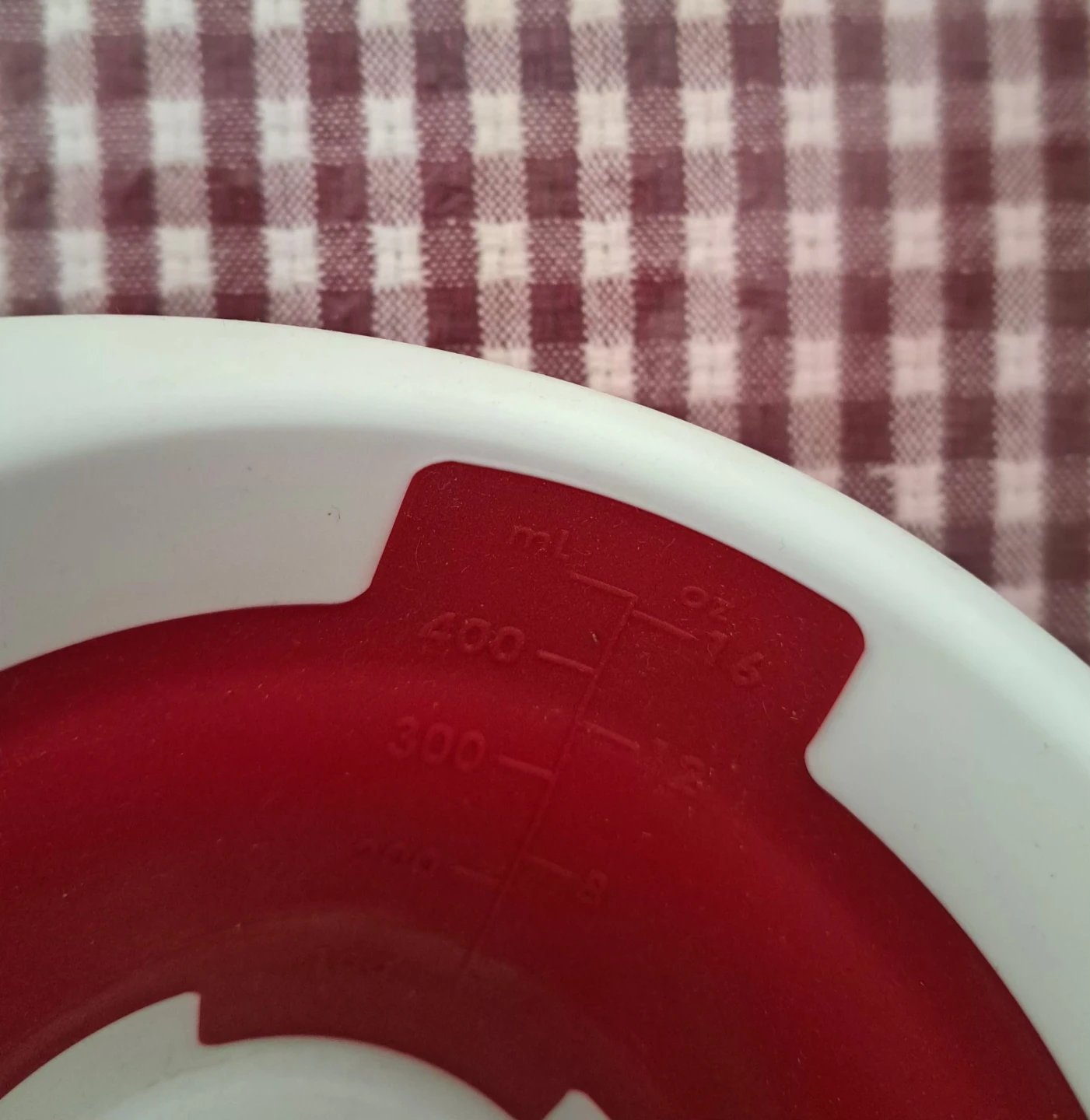 Collapsible Silicone Measuring Cup - photo 4