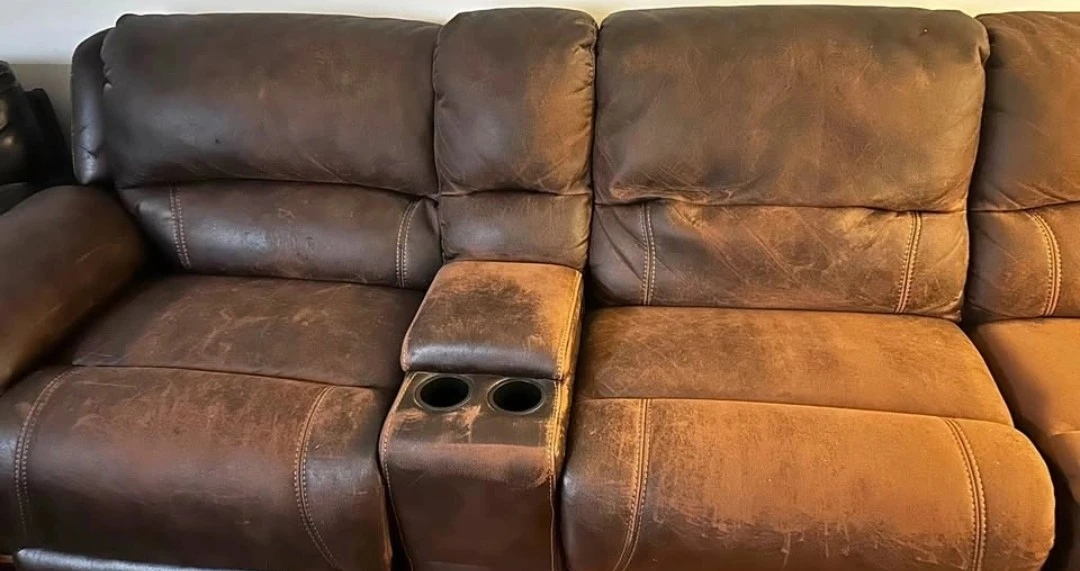 Free - Brown Couch + Free toolkit