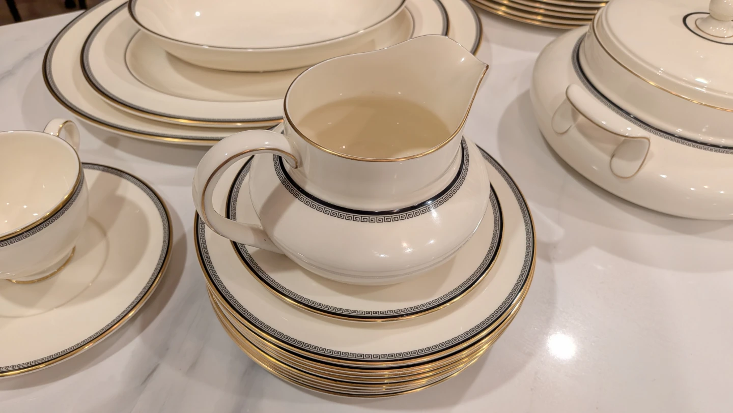 Royal Doulton Olympia fine bone china - photo 2